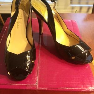 Cole Haan Black Patent Leather shoes size 7.5